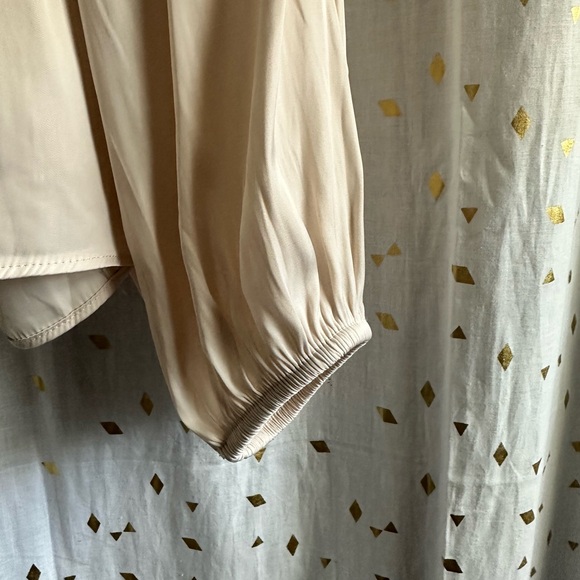 Satin V-Neck Top - Picture 4 of 7